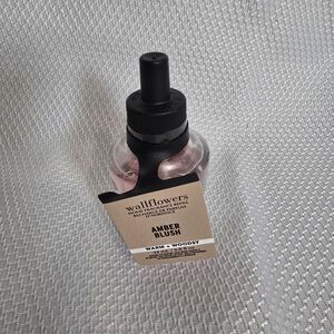 💙Bath & Body Works Amber Blush Wallflower Refill